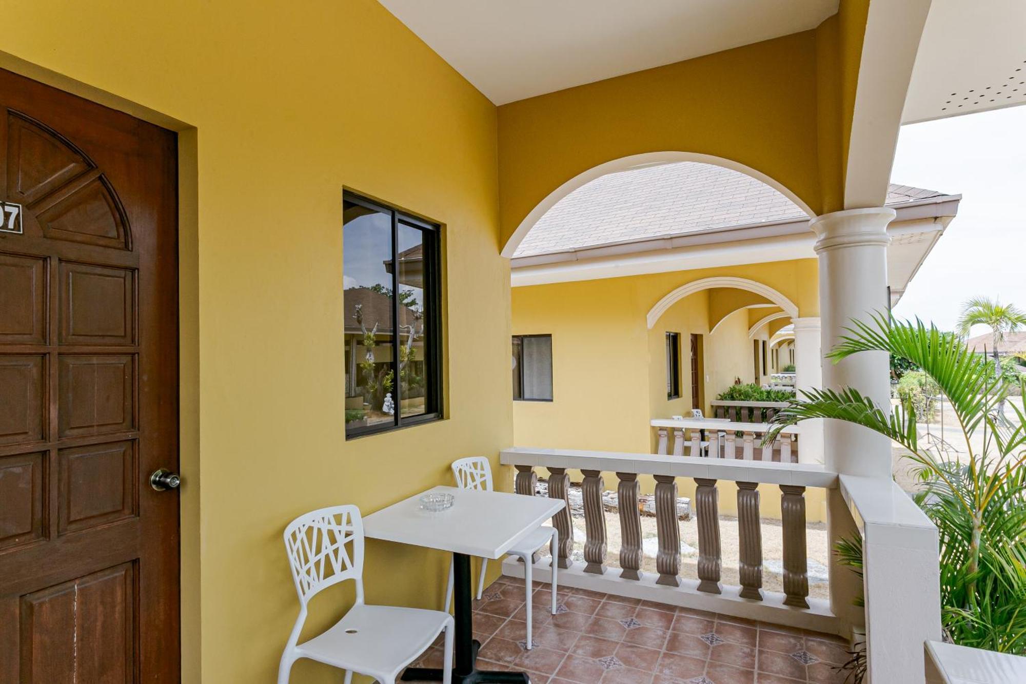 Turtle Bay Dive Resort Moalboal Εξωτερικό φωτογραφία